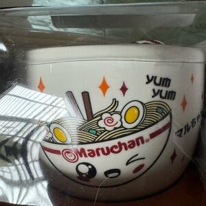 New in box Maruchan noodle bowl bundle!